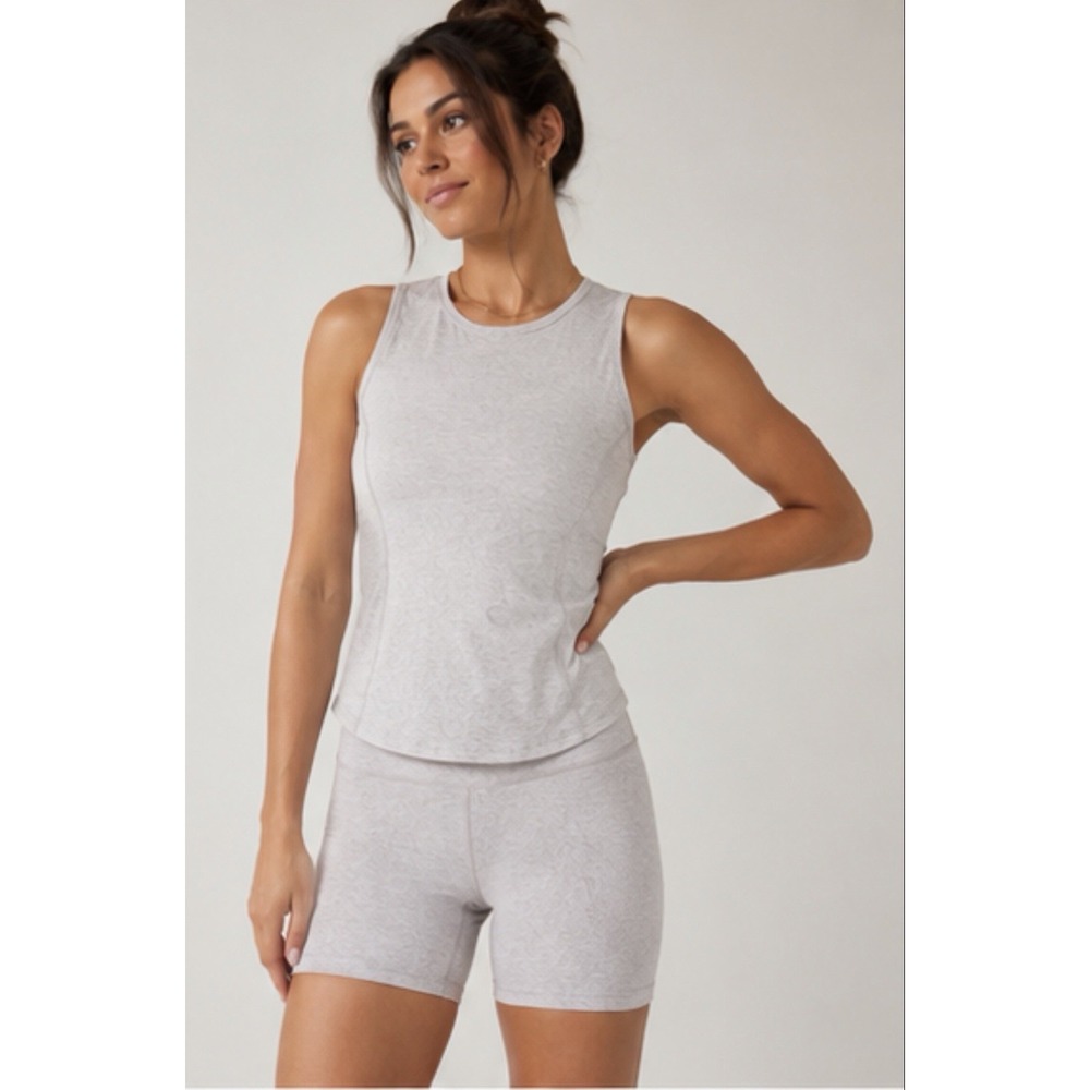 Zobha Matching Set M Tank Top High Rise Biker Shorts Beige Athleisure Yoga Gym